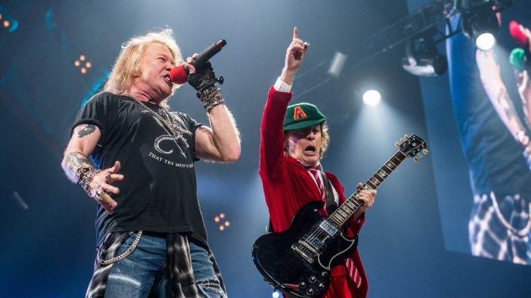 AC/DC SIGUE CON AXL ROSE?